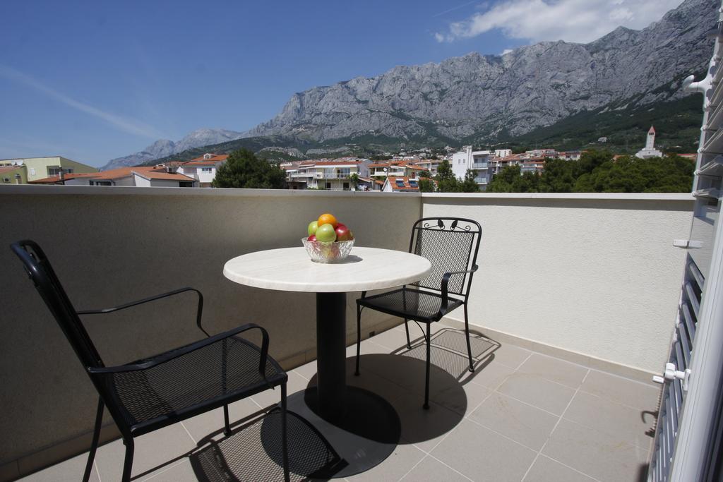 ماكارسكا Apartments Neva الغرفة الصورة