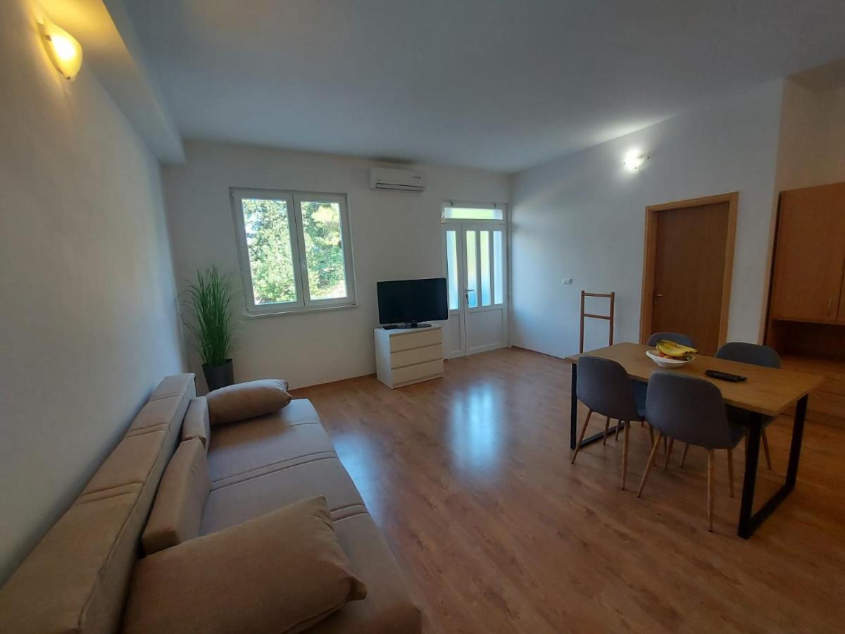 ماكارسكا Apartments Neva المظهر الخارجي الصورة